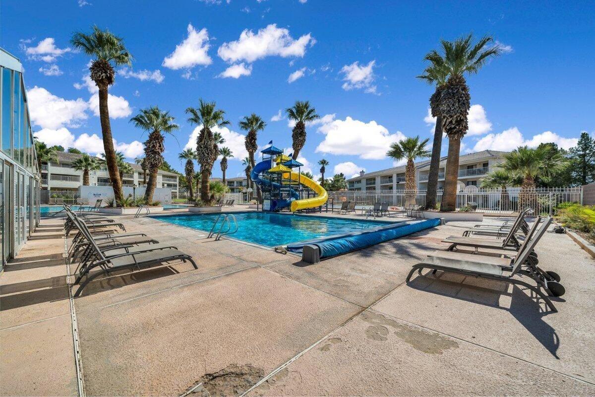 Modern Resort Condo - Pools, Courts & Scenic Views Сент-Джордж Экстерьер фото