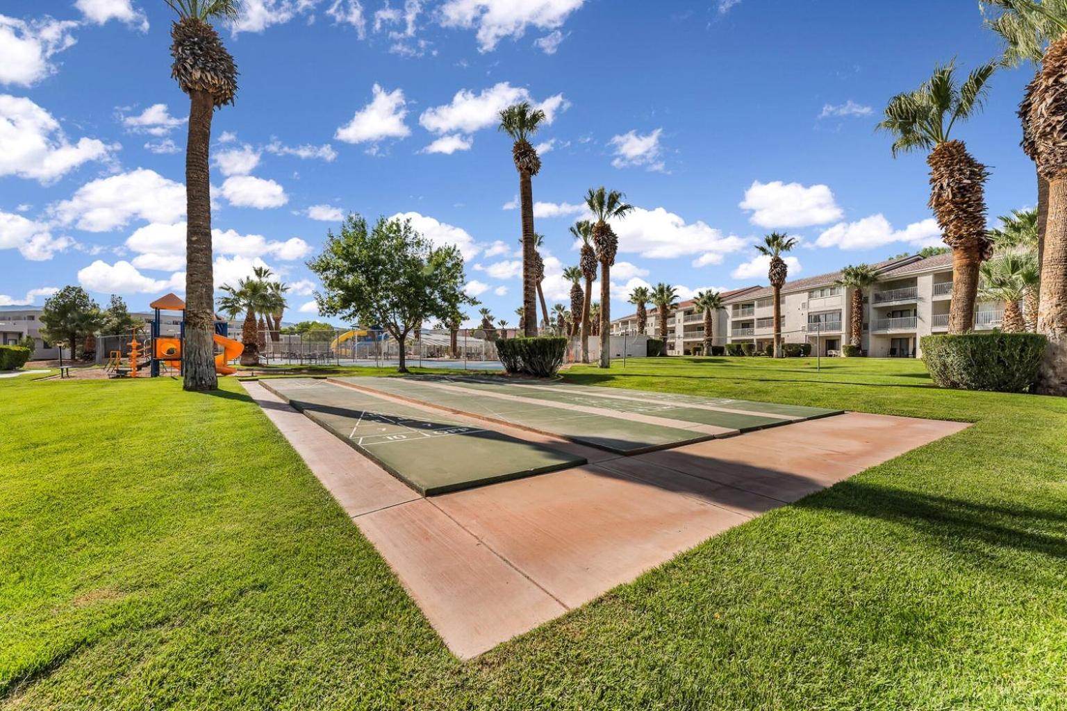 Modern Resort Condo - Pools, Courts & Scenic Views Сент-Джордж Экстерьер фото